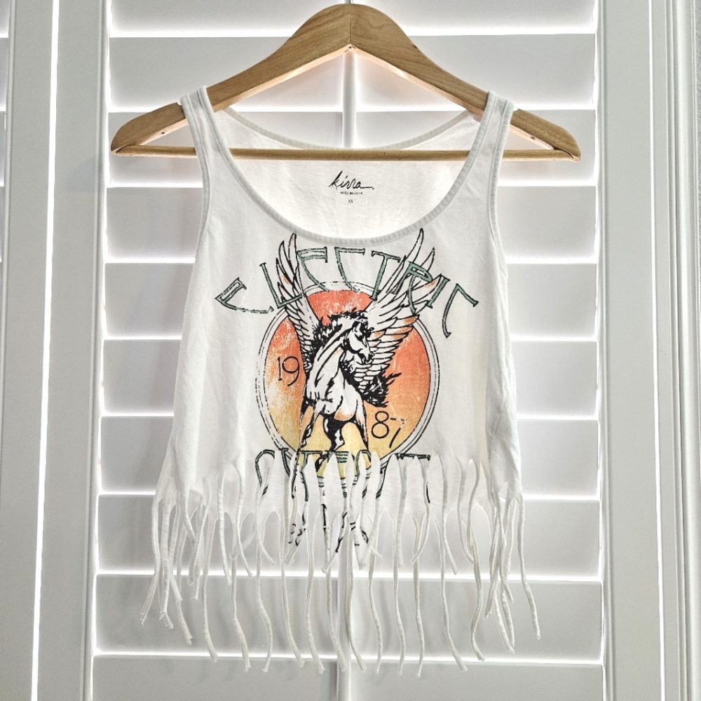 Cropped Fringe Graphic Tank